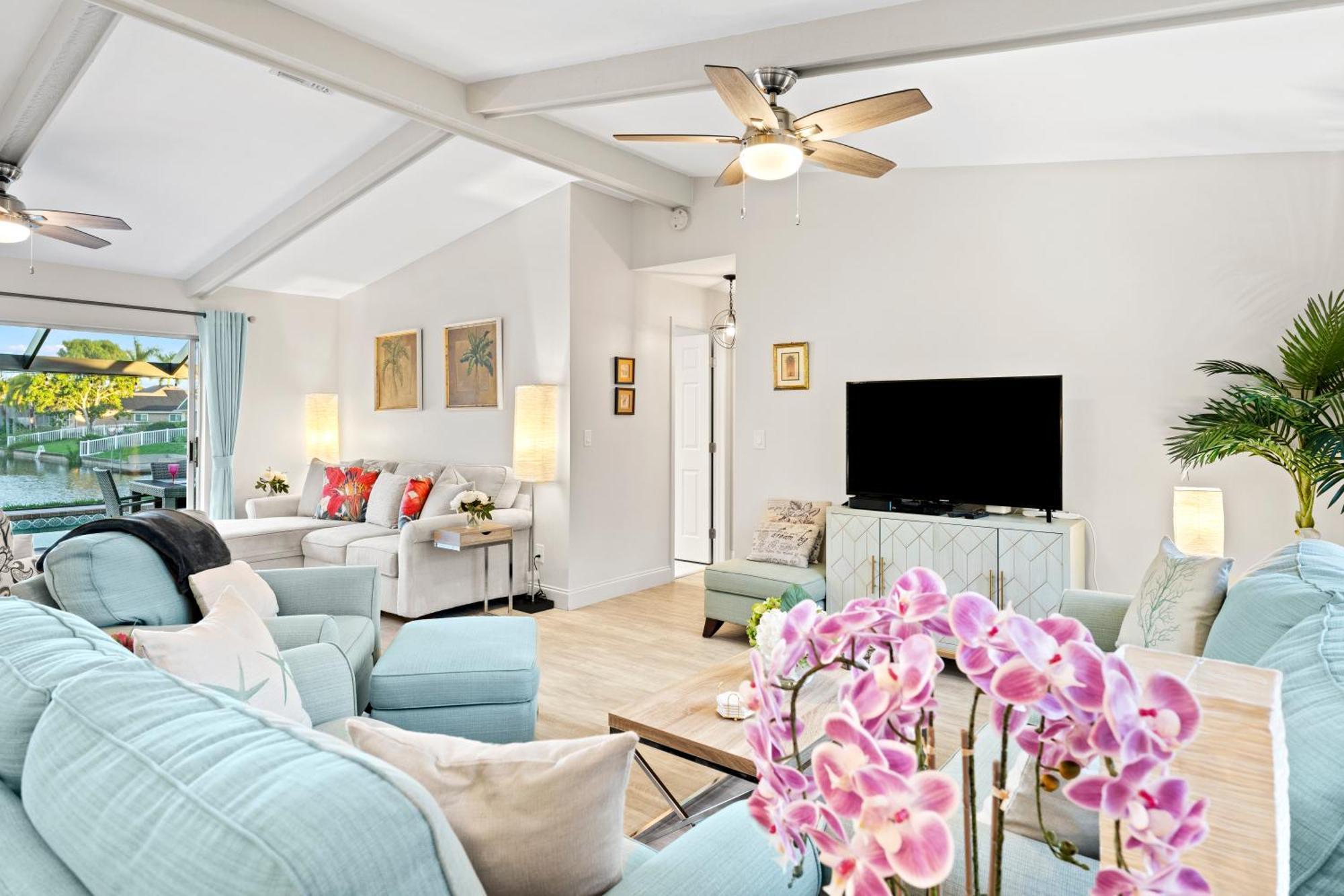 Serenity Waterfront Villa With King Suite, Private Pool, Great Lanai Enclosure And Long Water Views Cape Coral Kültér fotó